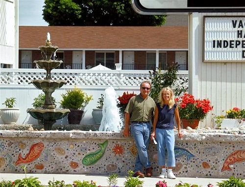 Continental Inn Cheboygan Buitenkant foto